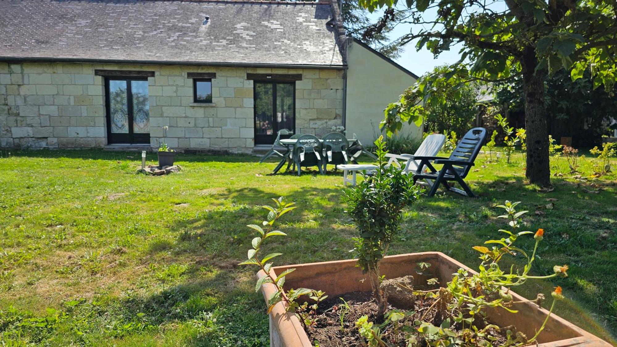Domaine Des Moizons, Le Figuier Apartment Villebernier Exterior photo